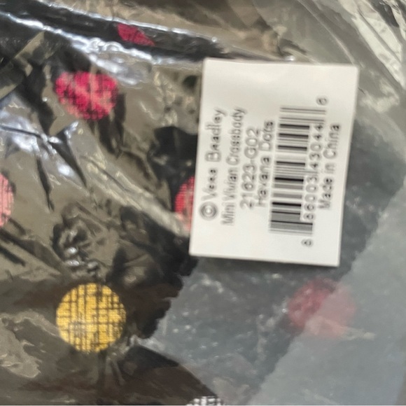 Vera Bradley Vera Mini Black Quilted Crossbody - Picture 4 of 4